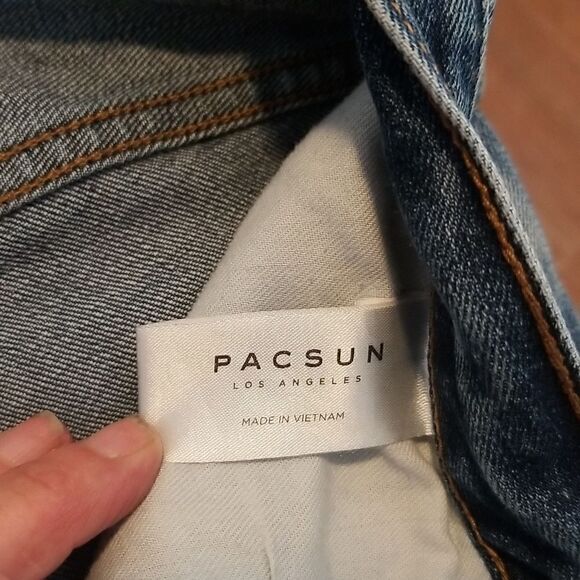 PacSun Jeans, Wash, 28x30 pre-owned - Picture 11 of 11
